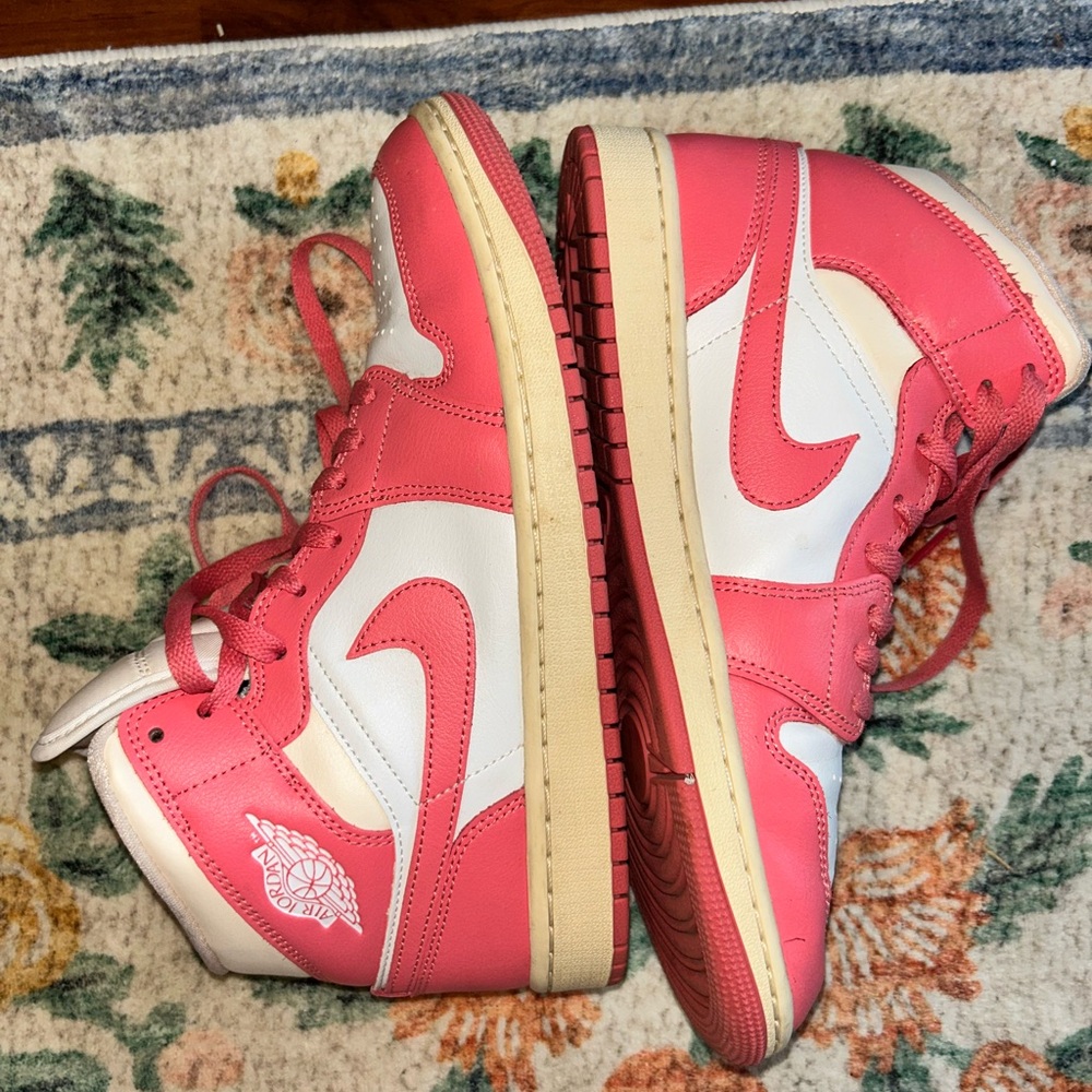 Jordan Women’s Athletic Shoes Pink White - Picture 3 of 10